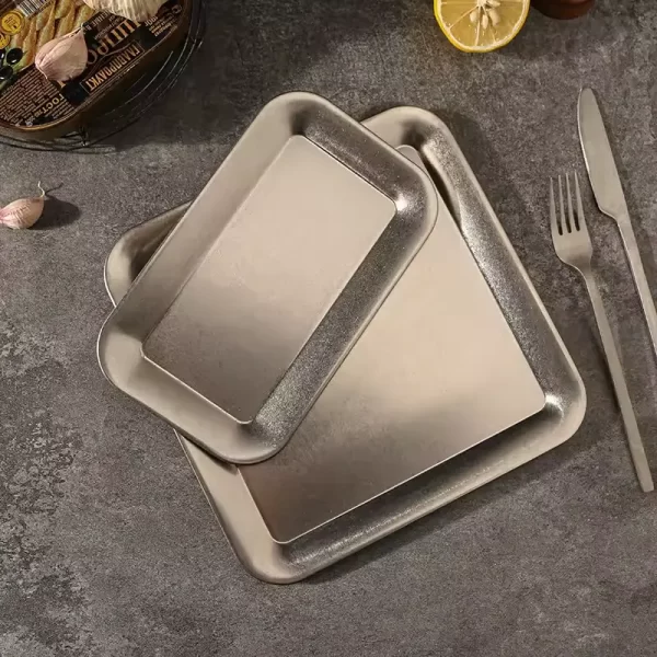 Assiettes à dîner en acier inoxydable
