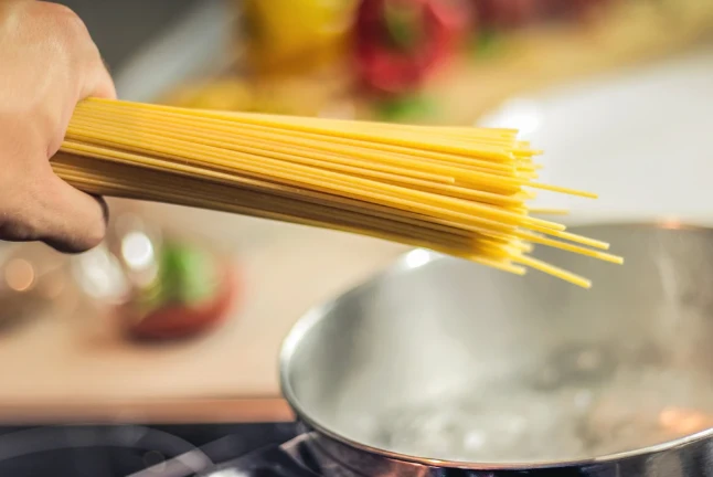 Cooking noodles