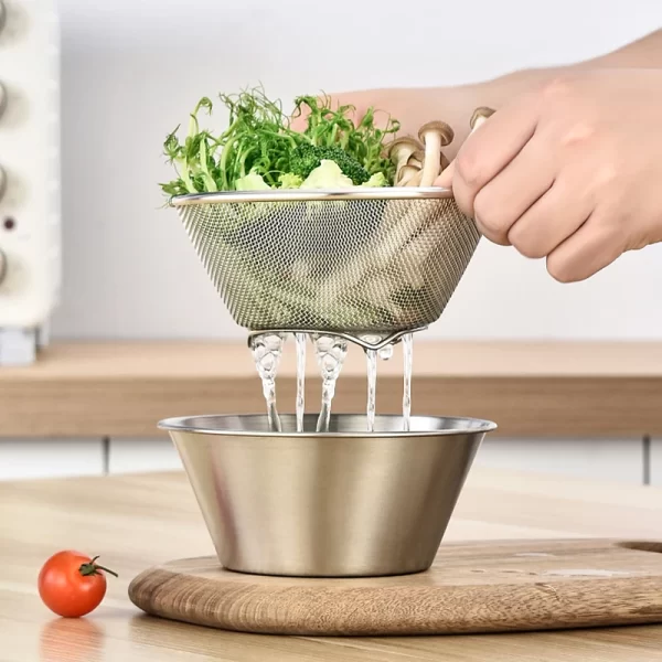 mini colander and bowl set (4)