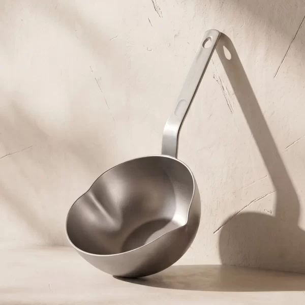 Wholesale Stainless Steel Oil Pouring Pot (1)