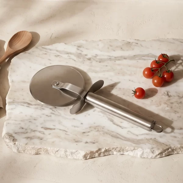stainless steel pizza cutter (1)